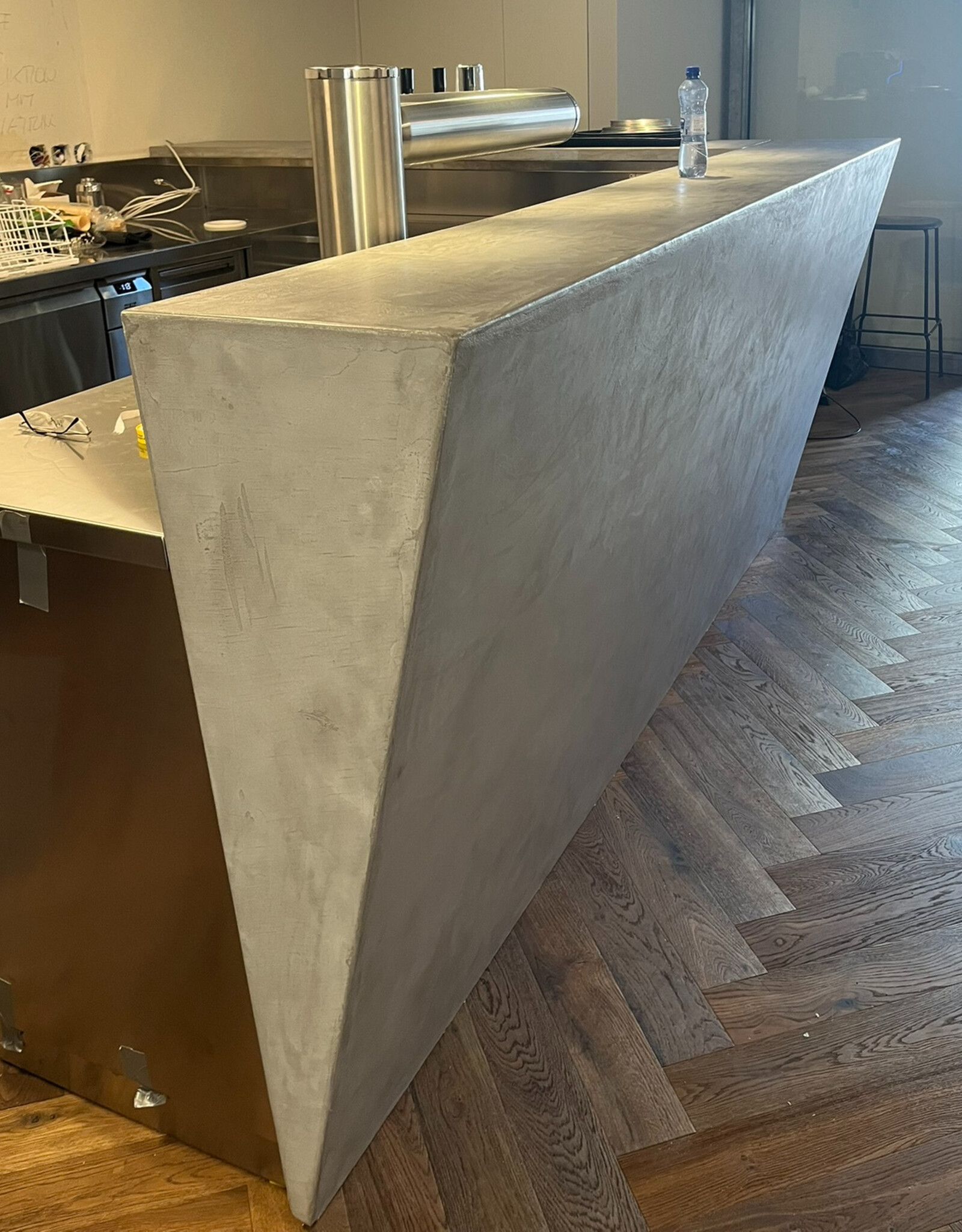 Maatwerk Beton Ciré toonbank, bar, keukeneiland Mortex