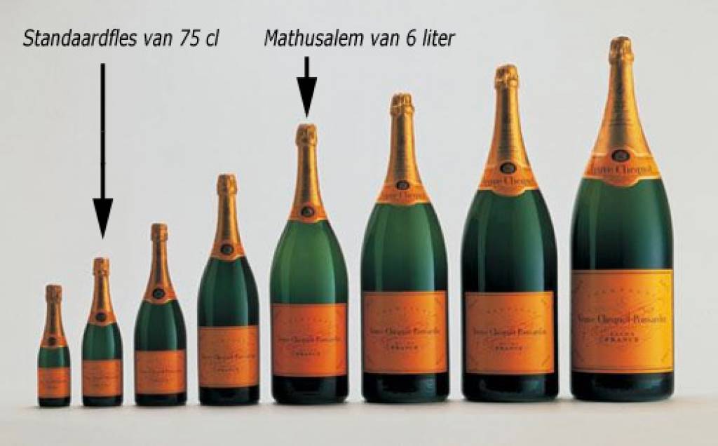 ondergoed Onderwijs bal 6 liter Veuve Clicquot champagne Mathusalem grote fles - Champagne Babes