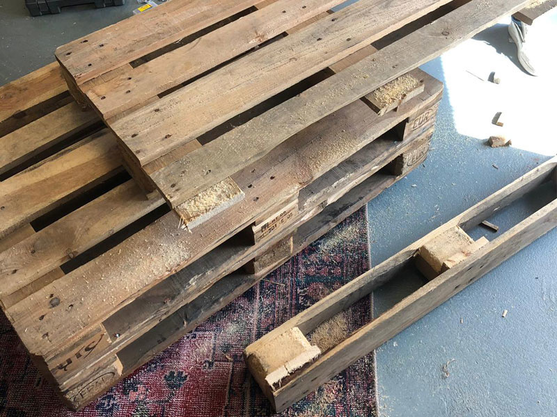 Wonderlijk Pallet bank maken - een tuinbank van pallets in 6 stappen. - Merel EK-94