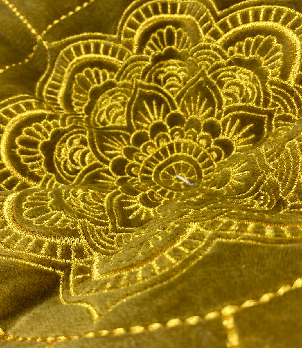 Close up fluwelen poef