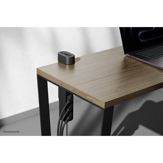 Neomounts DS22-840BL6 Bureaucontactdoos met klem en USB-C en USB-A poorten - Quick-charge