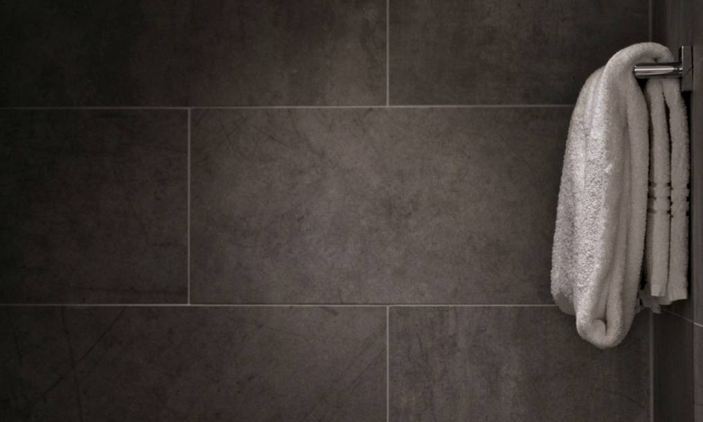 Badkamer tegels schoonmaken ThuisSchoonmaken.nl