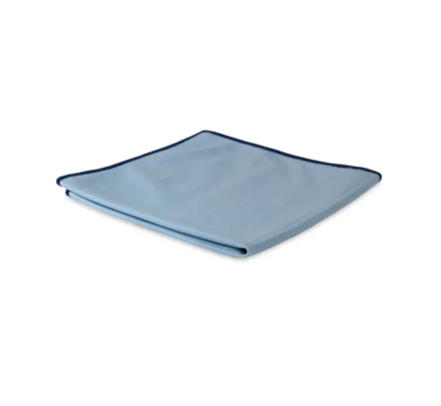 Glasreiniger met doek