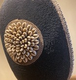 De appelgaard Schild van kralen en schelpen zwart