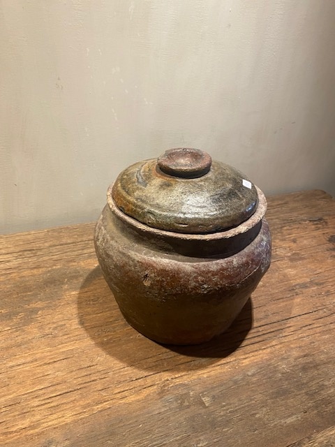 Bruine pot