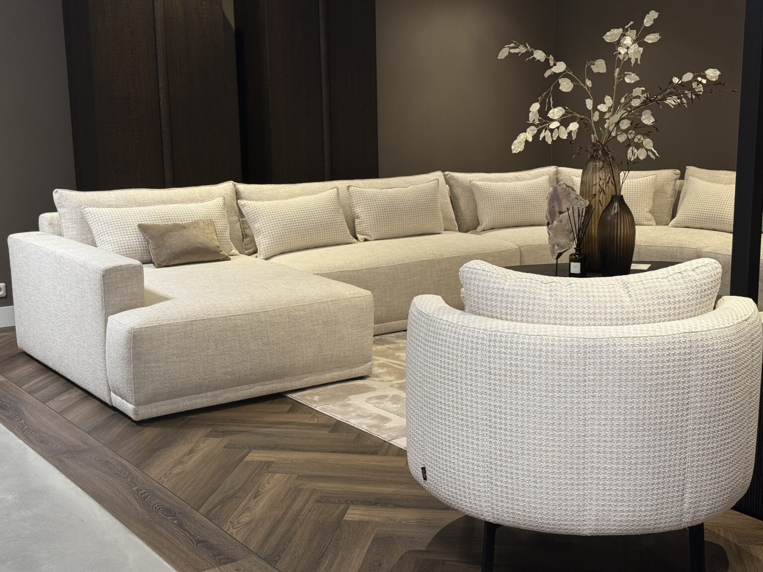 Olav home bank Monchino