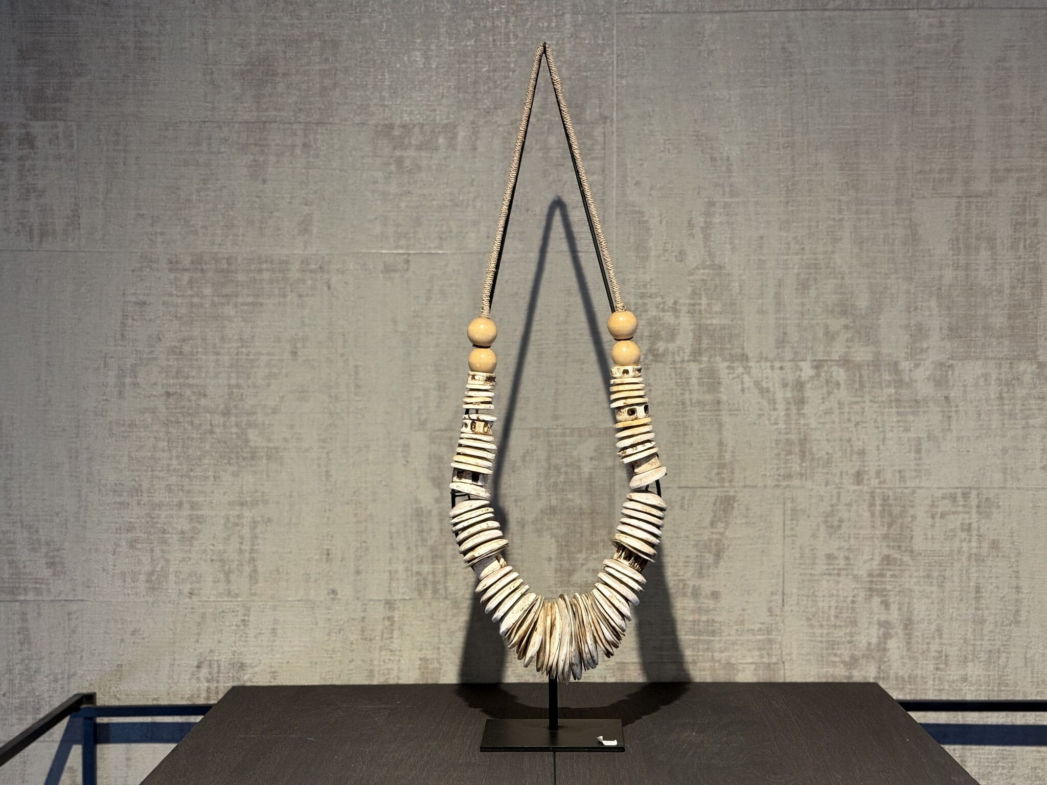 De appelgaard gemeleerde schelpen ketting