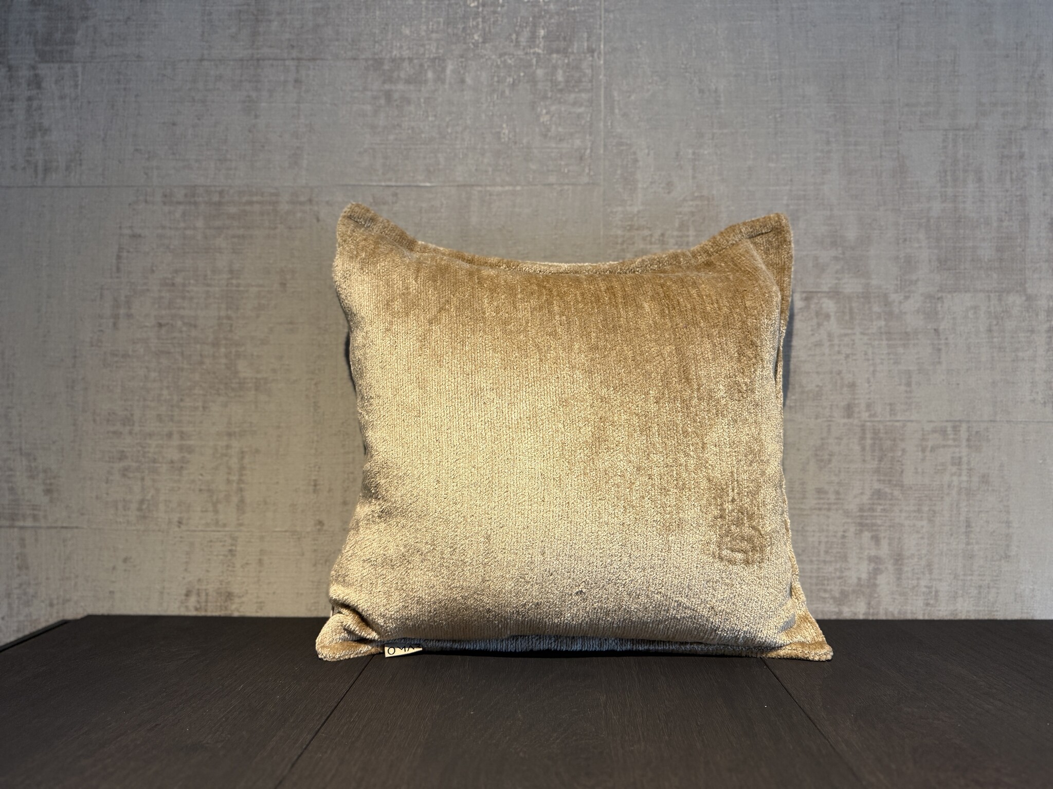 Omar sierkussen Yasmin