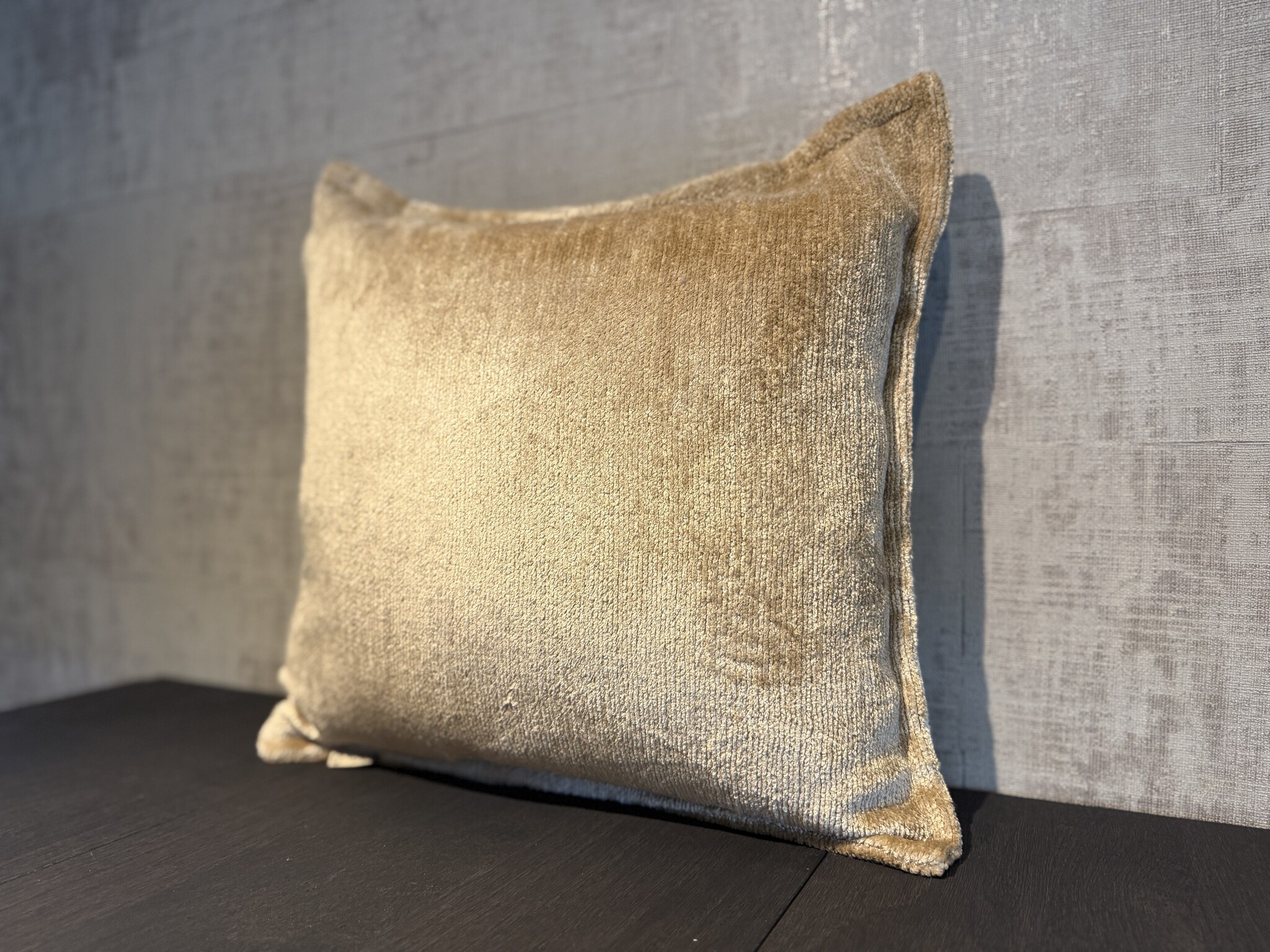 Omar sierkussen Yasmin