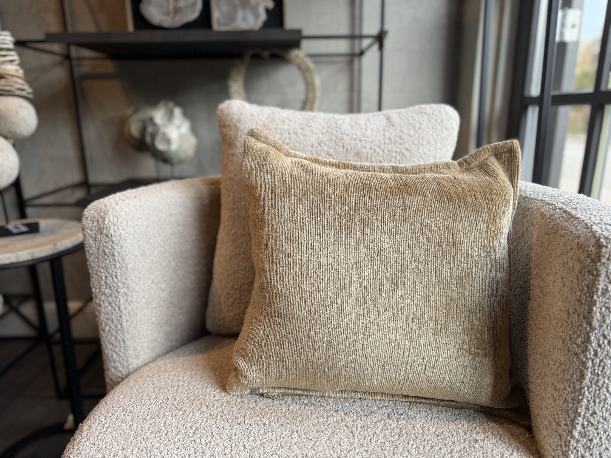 Omar sierkussen Yasmin