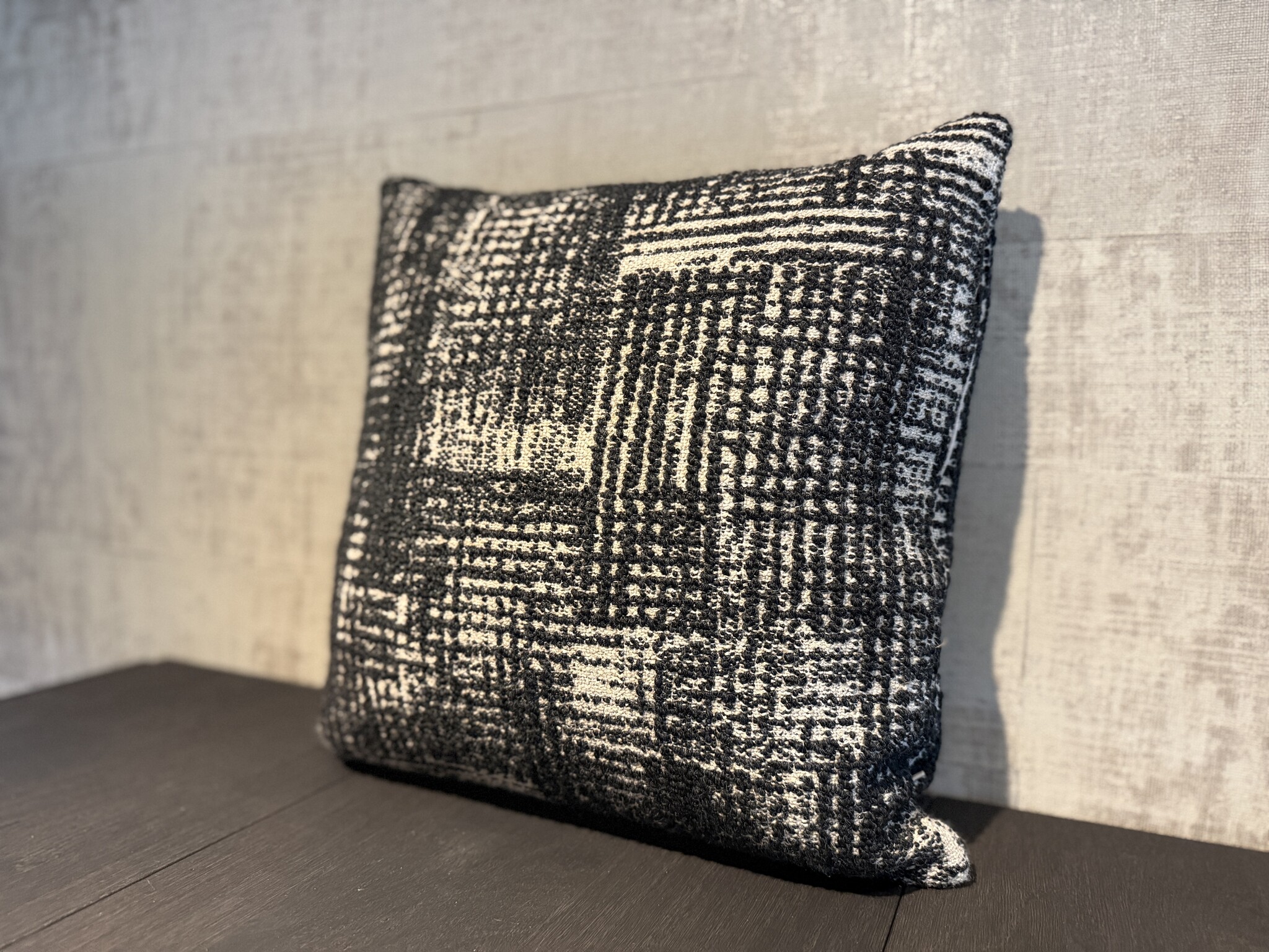 Omar sierkussen Antonio