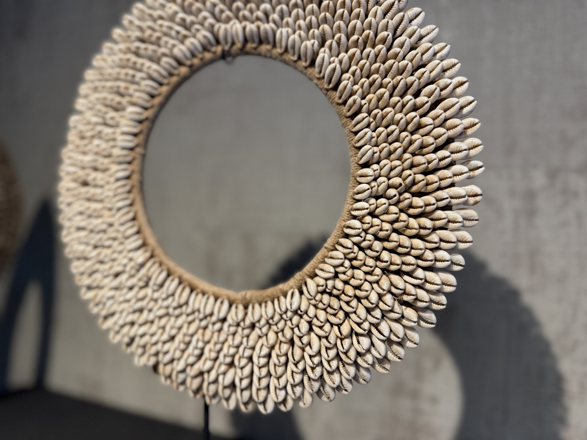 De appelgaard schelpen ring beige