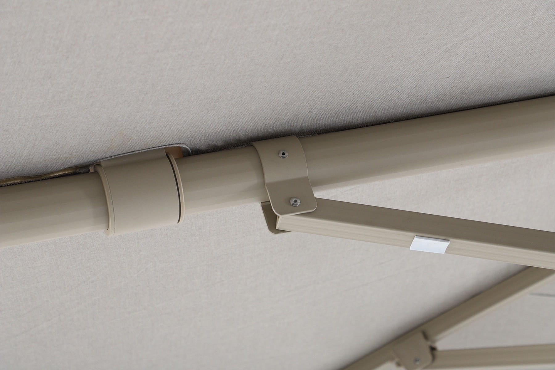 Perfect Shadow Perfect Shadow Eclipse ronde zweefparasol Ø350 cm. Ultra - Latte/Urban Taupe