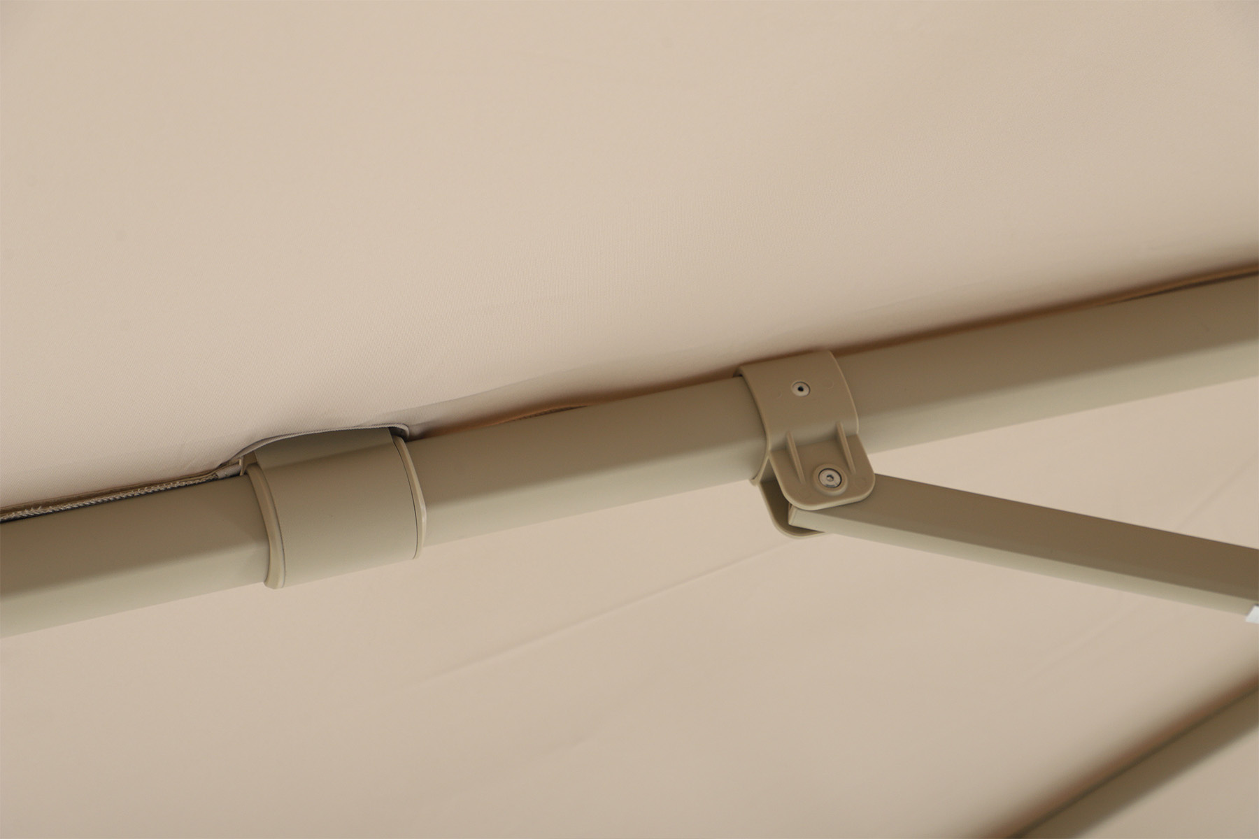 Perfect Shadow Perfect Shadow Luna ronde zweefparasol Ø350 cm. Flex+ - Latte/zand