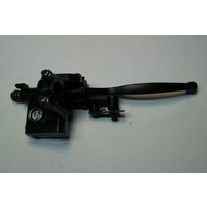 Remhendel (rechts) voor 110 en 125 cc quad