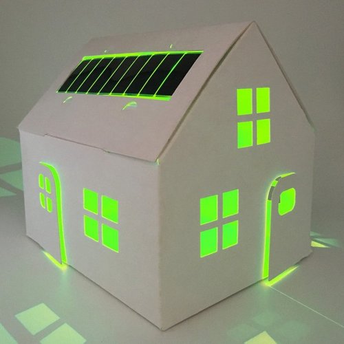 Litogami zonne-energie bouwpakketten Litogami bouwpakket - Casagami Plus wit met zonnepaneel en lampje