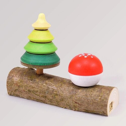 Mader houten tollen Mader Dennenboom en paddenstoel tol op stam