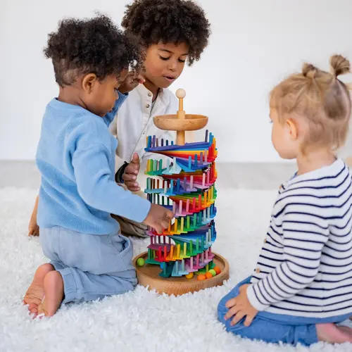 Grimm's Grimm's bouwset houten knikkerbaan in regenboogkleuren Grimm's Grimm's bouwset houten knikkerbaan in regenboogkleuren