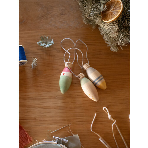 Grapat Grapat Nº 6 Winter Sparkles - houten ornamenten Grapat Grapat Nº 6 Winter Sparkles - houten ornamenten