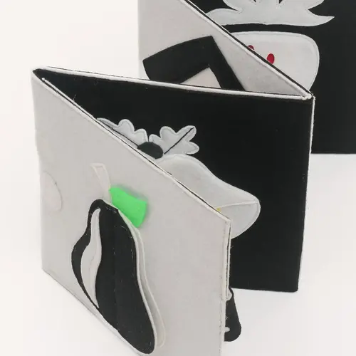 Jolly designs - Quiet Books Jolly Designs Vilten boekje contrast