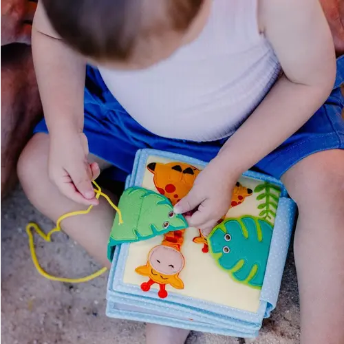 Jolly designs - Quiet Books Jolly Designs Quiet book Jolly jungle, vanaf 12 maanden Jolly designs - Quiet Books Jolly Designs Quiet book Jolly jungle, vanaf 12 maanden