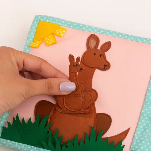 Jolly designs - Quiet Books Jolly Designs Quiet book Jolly jungle, vanaf 12 maanden Jolly designs - Quiet Books Jolly Designs Quiet book Jolly jungle, vanaf 12 maanden