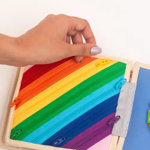 Jolly designs - Quiet Books Jolly Designs Quiet book Magic bird, magische vogel, vanaf 18 maanden Jolly designs - Quiet Books Jolly Designs Quiet book Magic bird, magische vogel, vanaf 18 maanden