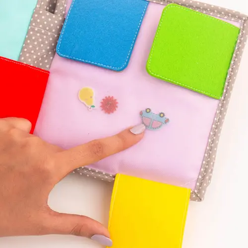 Jolly designs - Quiet Books Jolly Designs Quiet book Peek a boo  - Kiekeboe, vanaf 6 maanden