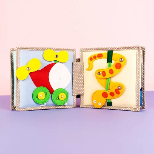 Jolly designs - Quiet Books Jolly Designs Quiet book Peek a boo  - Kiekeboe, vanaf 6 maanden