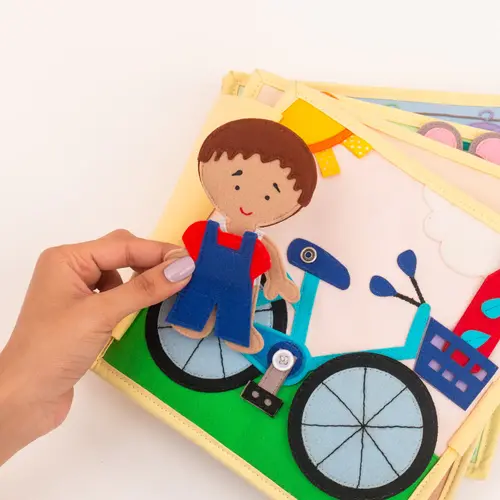 Jolly designs - Quiet Books Jolly Designs Quiet Book My First Bicycle - 6 Pagina's, vanaf 18 maanden Jolly designs - Quiet Books Jolly Designs Quiet Book My First Bicycle - 6 Pagina's, vanaf 18 maanden