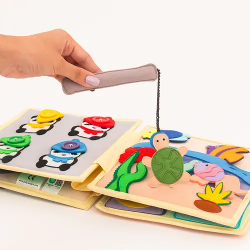 Jolly designs - Quiet Books Jolly Designs Quiet Book My First Bicycle - 6 Pagina's, vanaf 18 maanden Jolly designs - Quiet Books Jolly Designs Quiet Book My First Bicycle - 6 Pagina's, vanaf 18 maanden