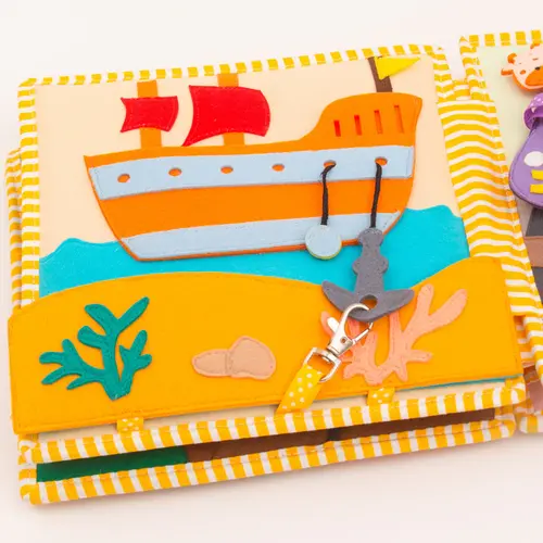 Jolly designs - Quiet Books Jolly designs Quiet book Globetrotter, vanaf 24 maanden - Copy