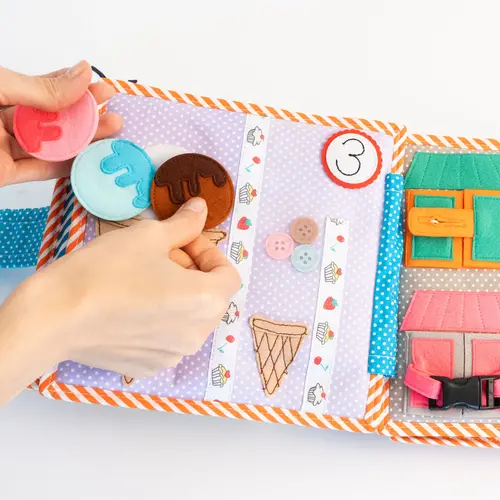 Jolly designs - Quiet Books Jolly designs Jolly Designs Quiet book 1, 2, 3 - 10 pagina's, vanaf  36 maanden