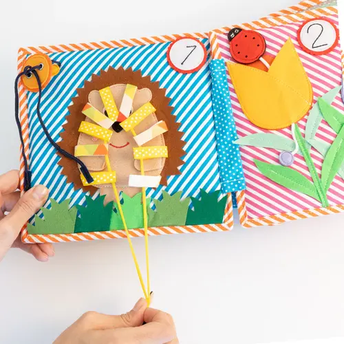 Jolly designs - Quiet Books Jolly designs Jolly Designs Quiet book 1, 2, 3 - 10 pagina's, vanaf  36 maanden