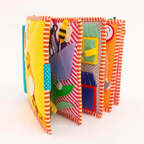 Jolly designs - Quiet Books Jolly designs Jolly Designs Quiet book 1, 2, 3 - 10 pagina's, vanaf  36 maanden