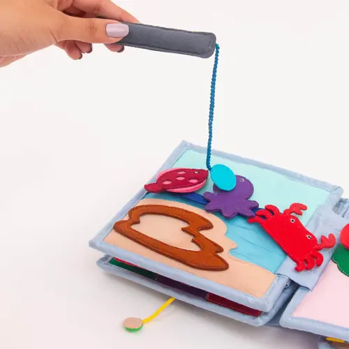 Jolly designs - Quiet Books Jolly designs Mini quiet book Zonneschijn vanaf 18 maanden Jolly designs - Quiet Books Jolly designs Mini quiet book Zonneschijn vanaf 18 maanden