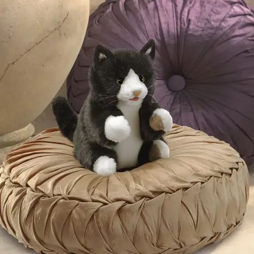 Folkmanis handpoppen en poppenkastpoppen Folkmanis  Handpop Tuxedo kitten