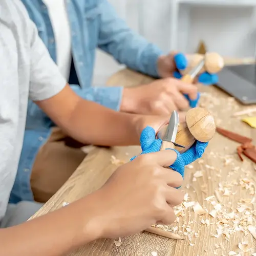 Graveren & houtsnijden en hout bewerken