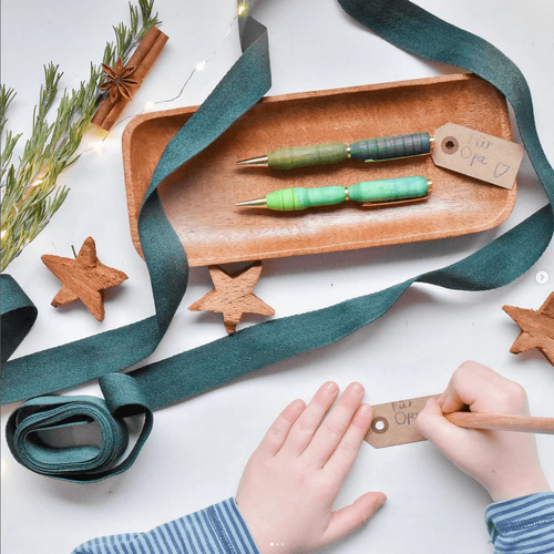 Play Make van The Cool Tool The Cool Tool Play Make DIY Penmaker