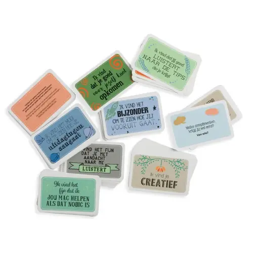Briljant Uitgeverij - voorheen Dubbelzes Complimentenspel, een doosje vol liefde en positiviteit.