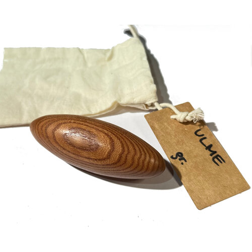 Mader houten tollen Mader Handvleier - Knuffelsteen - Handschmeichler - Palmstone