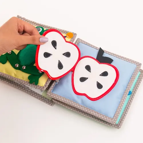 Jolly designs - Quiet Books Jolly Designs Quiet book Slaperige Leeuw, vanaf 12 maanden