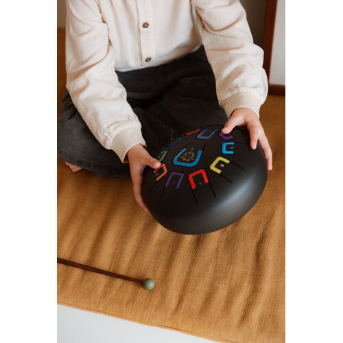 Tambú Tambú 8 - Zwarte tongdrum - handpan 11 noten met toebehoren