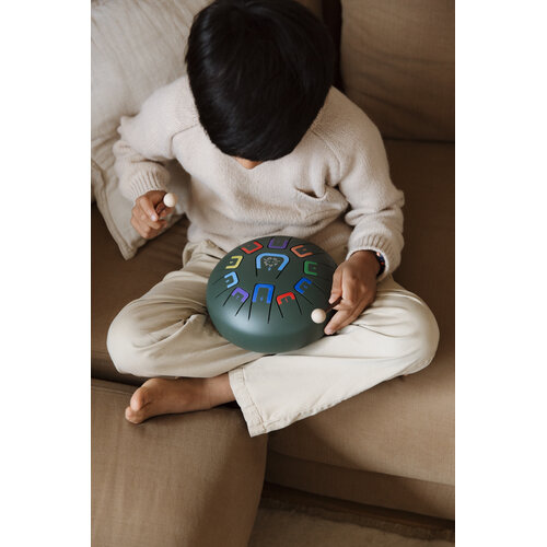 Tambú Tambú 8 - mat groene tongdrum - handpan 11 noten met toebehoren