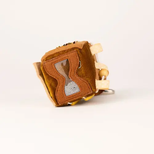 Jolly designs - Quiet Books Sensorische kubus - Yelli - the chearful one vanaf 36 maanden