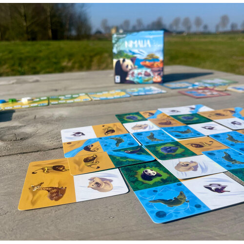White Goblin Games spellen Nimalia | Strategisch kaartspel met dieren en natuur White Goblin Games spellen Nimalia | Strategisch kaartspel met dieren en natuur