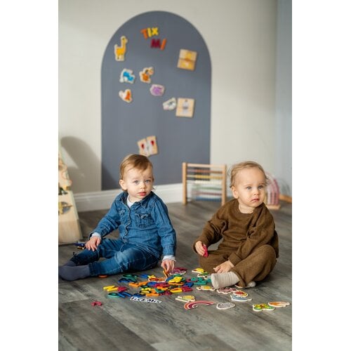 Tix & Mix magnetische muursticker Grey Elephant met twee krijtjes Tix & Mix magnetische muursticker Grey Elephant met twee krijtjes