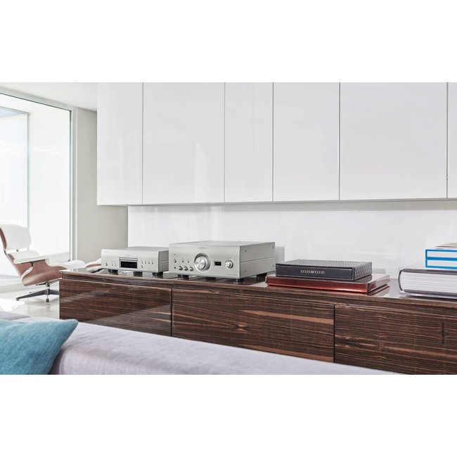 Denon PMA-2500NE Geïntegreerde versterker zilver
