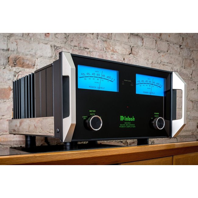 McIntosh MC462 2-kanaals solid state amplifier