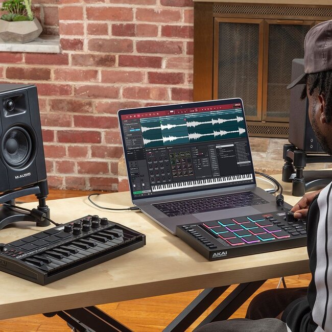 Akai MPC Studio Controller